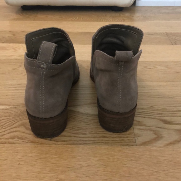 Dolce Vita Tessey Booties - Picture 9 of 14